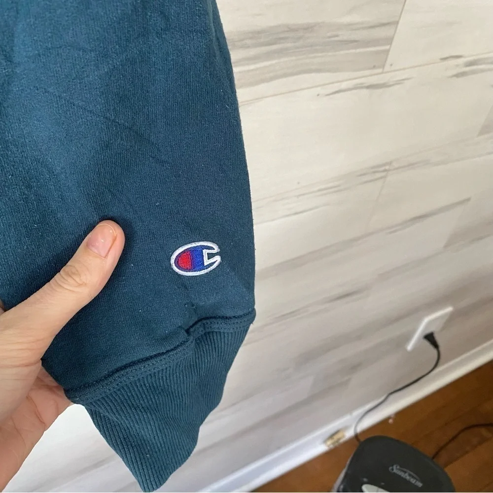 CHAMPION Teal Crewneck Sweater Sz Medium - Picture 4 of 5